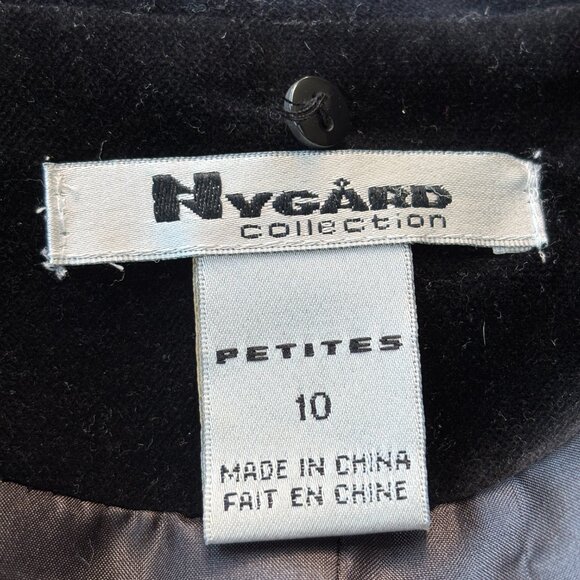 Black Victorian Style Velvet Brocade Blazer - Picture 4 of 8